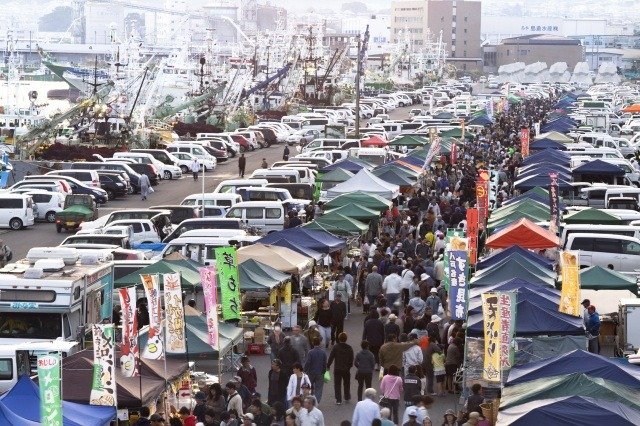 🛍️ 타테하나 부두 아침 시장(타테하나 간페키 아사이치) 이미지 1